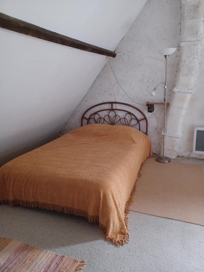 Gite Des Petites Ruelles : Familial Et Chaleureux Troo Exterior photo