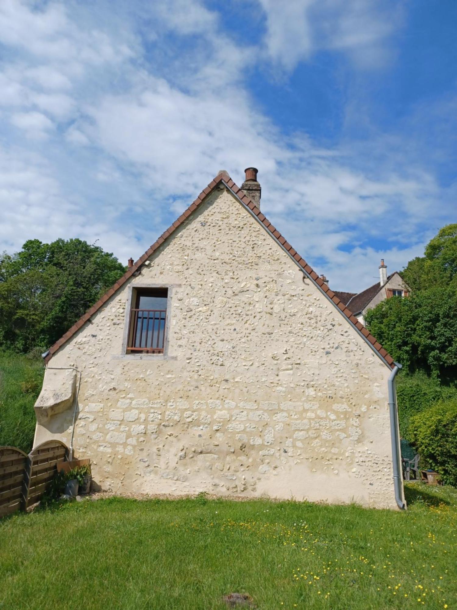 Gite Des Petites Ruelles : Familial Et Chaleureux Troo Exterior photo